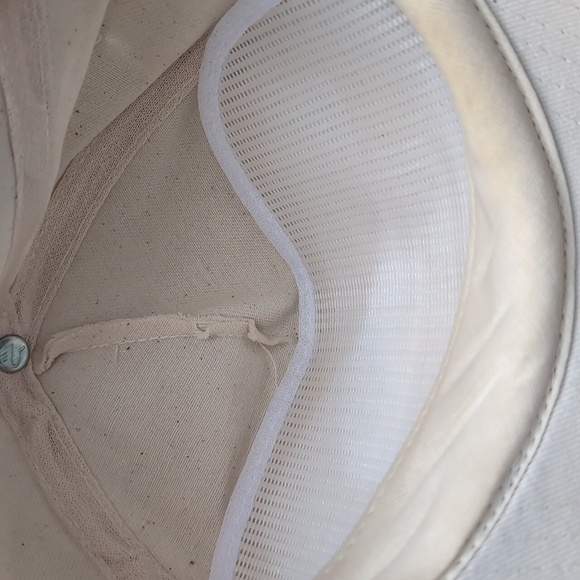 VGT, Mohr's Florida Cream Colored Snapback Hat. - Picture 12 of 13